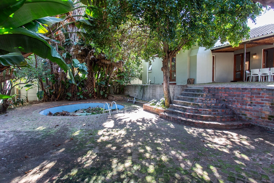 3 Bedroom Property for Sale in Oakdale Western Cape